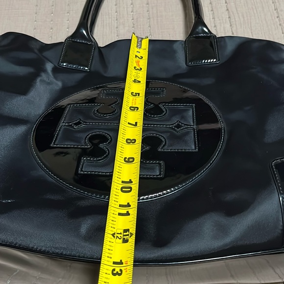 Tory Burch Ella nylon tote bag - Picture 15 of 17